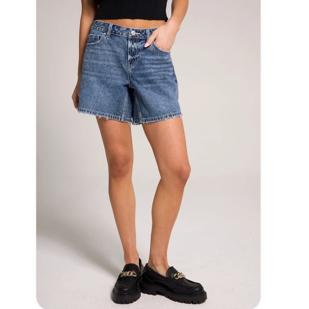 Rewash Women's Juniors Size 9/29 Denim Jean Shorts Medium Wash High Rise Cotton
